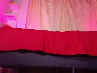 emyli_sw's Live Sex Cam Show