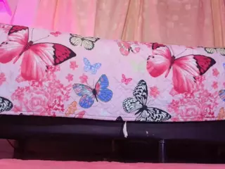 emyli_sw's Live Sex Cam Show