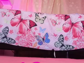 emyli_sw's Live Sex Cam Show