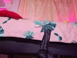 emyli_sw's Live Sex Cam Show