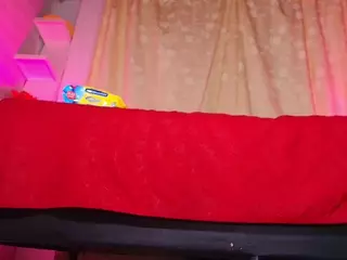 emyli_sw's Live Sex Cam Show