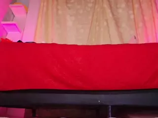 emyli_sw's Live Sex Cam Show