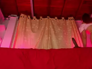 emyli_sw's Live Sex Cam Show