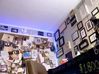 1800fu's Live Sex Cam Show