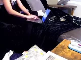 1800fu's Live Sex Cam Show