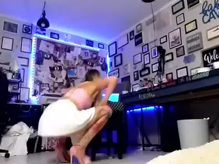 1800fu's Live Sex Cam Show