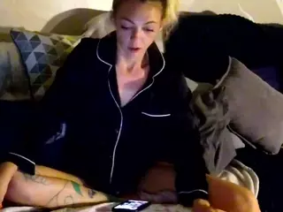 1800fu's Live Sex Cam Show