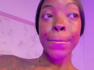 leylaroberth's Live Sex Cam Show