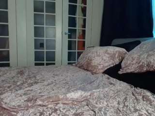 Live cam show with MARGO MAC
