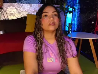 pamelaevanns's Live Sex Cam Show