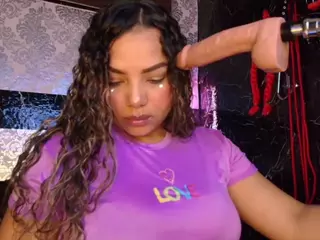 pamelaevanns's Live Sex Cam Show