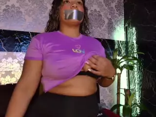 pamelaevanns's Live Sex Cam Show