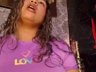 pamelaevanns's Live Sex Cam Show