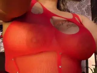 pamelaevanns's Live Sex Cam Show
