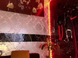 pamelaevanns's Live Sex Cam Show