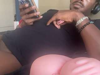Live cam show with seanmichaels
