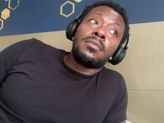 Live cam show with seanmichaels