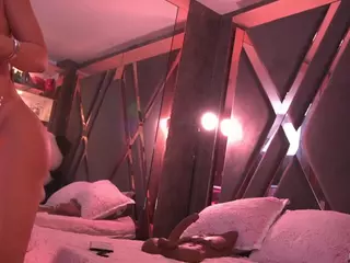 Annie Connors's Live Sex Cam Show