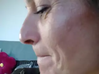 Squirtmania's Live Sex Cam Show