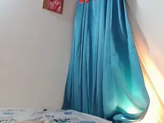 carolinne's Live Sex Cam Show