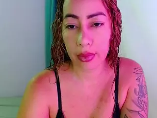 carolinne's Live Sex Cam Show