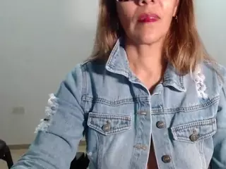 dulce-paty's Live Sex Cam Show