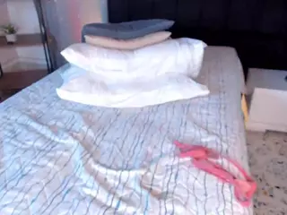 Keily-w's Live Sex Cam Show