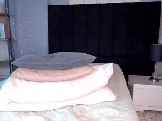 Keily-w's Live Sex Cam Show