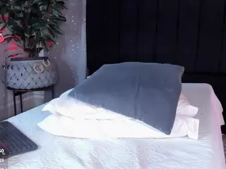 Keily-w's Live Sex Cam Show