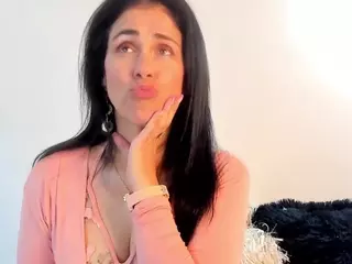 girasol-walton's Live Sex Cam Show