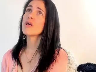 girasol-walton's Live Sex Cam Show