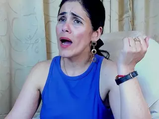 girasol-walton's Live Sex Cam Show