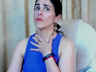 girasol-walton's Live Sex Cam Show