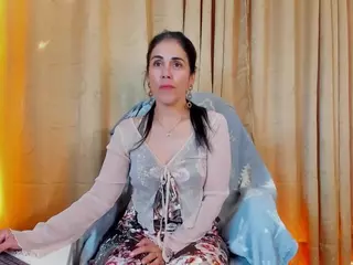 girasol-walton's Live Sex Cam Show