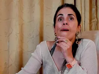 girasol-walton's Live Sex Cam Show