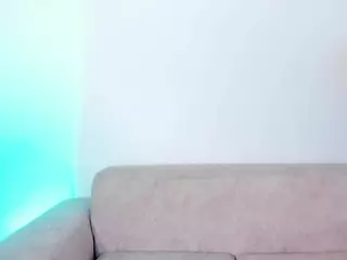 Dezzire's Live Sex Cam Show