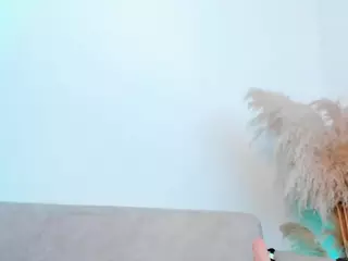 Dezzire's Live Sex Cam Show