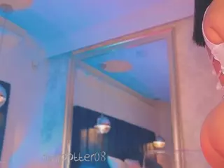 Nayla Potter's Live Sex Cam Show
