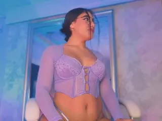 Nayla Potter's Live Sex Cam Show