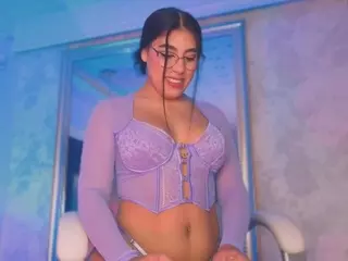 Nayla Potter's Live Sex Cam Show