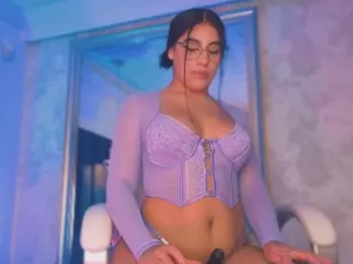 Nayla Potter's Live Sex Cam Show