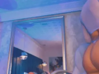 Nayla Potter's Live Sex Cam Show