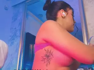 Nayla Potter's Live Sex Cam Show