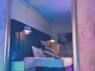 Nayla Potter's Live Sex Cam Show