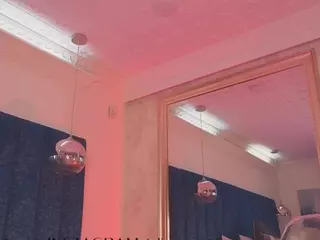 Nayla Potter's Live Sex Cam Show
