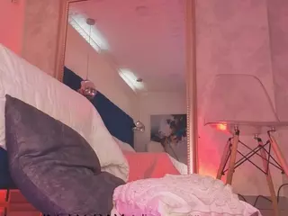Nayla Potter's Live Sex Cam Show