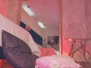 Nayla Potter's Live Sex Cam Show