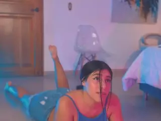 Nayla Potter's Live Sex Cam Show