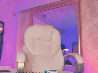 Nayla Potter's Live Sex Cam Show