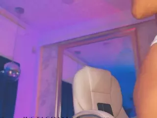 Nayla Potter's Live Sex Cam Show